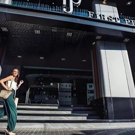 First Pride Hotel Bangkok